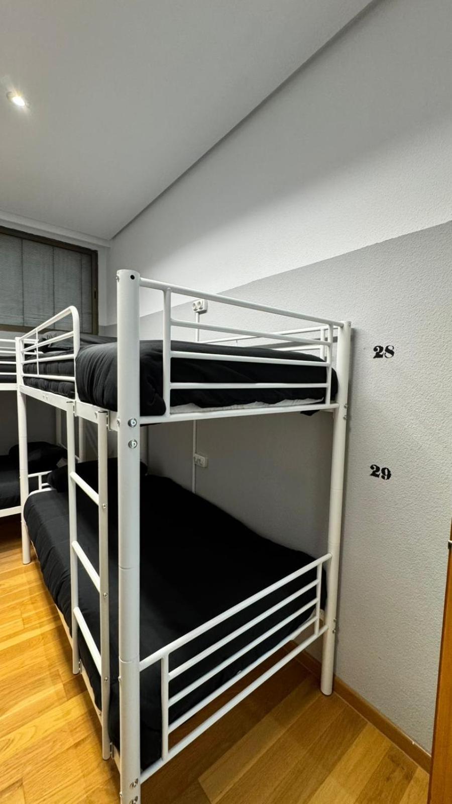 Hostel Puerta Del Angel Μαδρίτη Εξωτερικό φωτογραφία