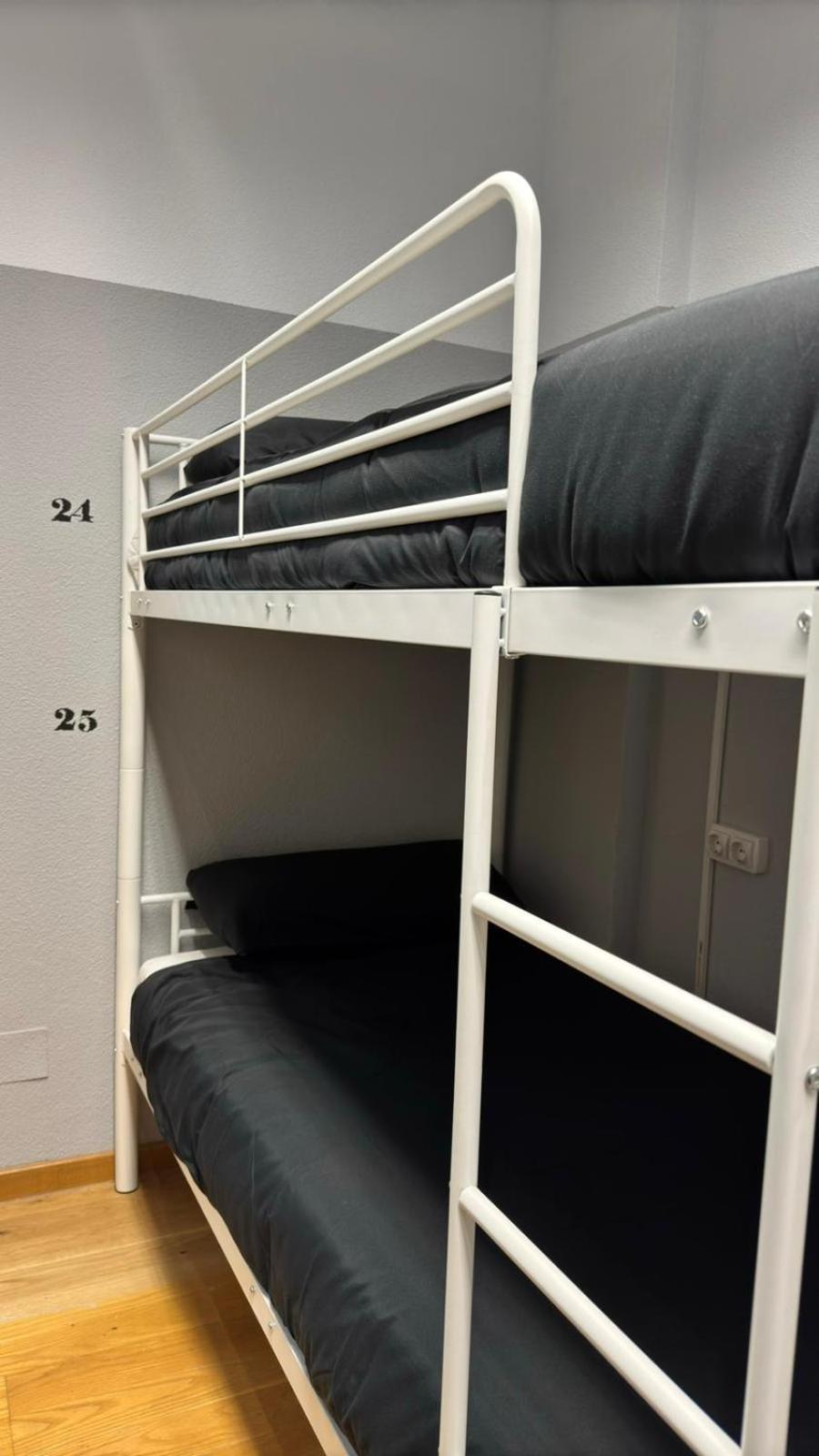 Hostel Puerta Del Angel Μαδρίτη Εξωτερικό φωτογραφία