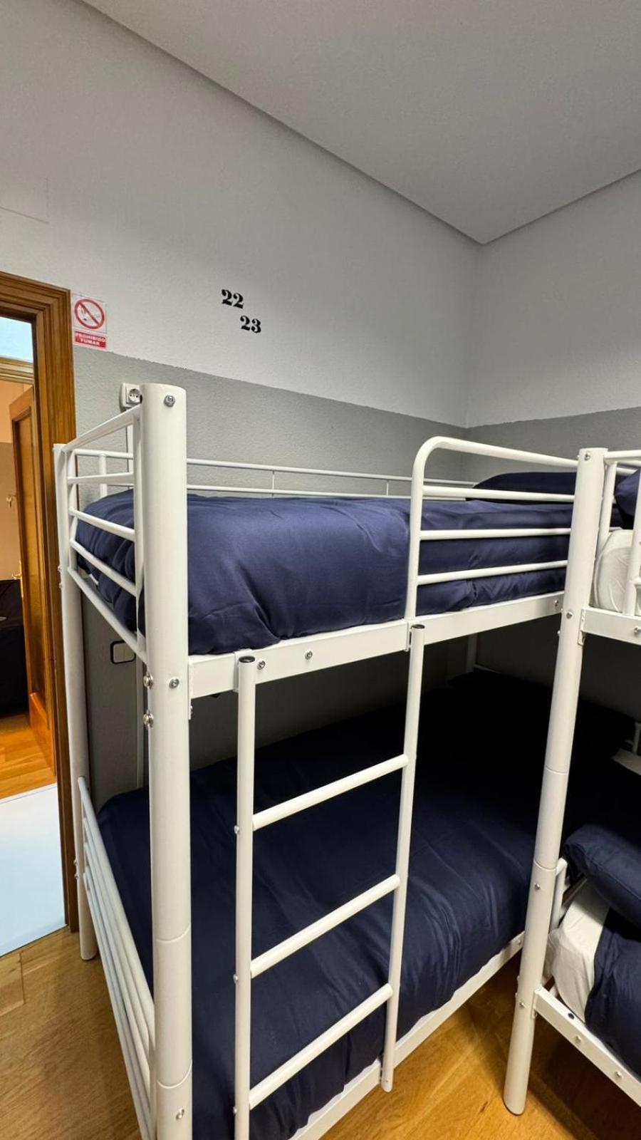 Hostel Puerta Del Angel Μαδρίτη Εξωτερικό φωτογραφία