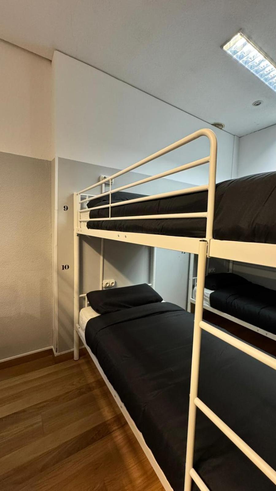 Hostel Puerta Del Angel Μαδρίτη Εξωτερικό φωτογραφία