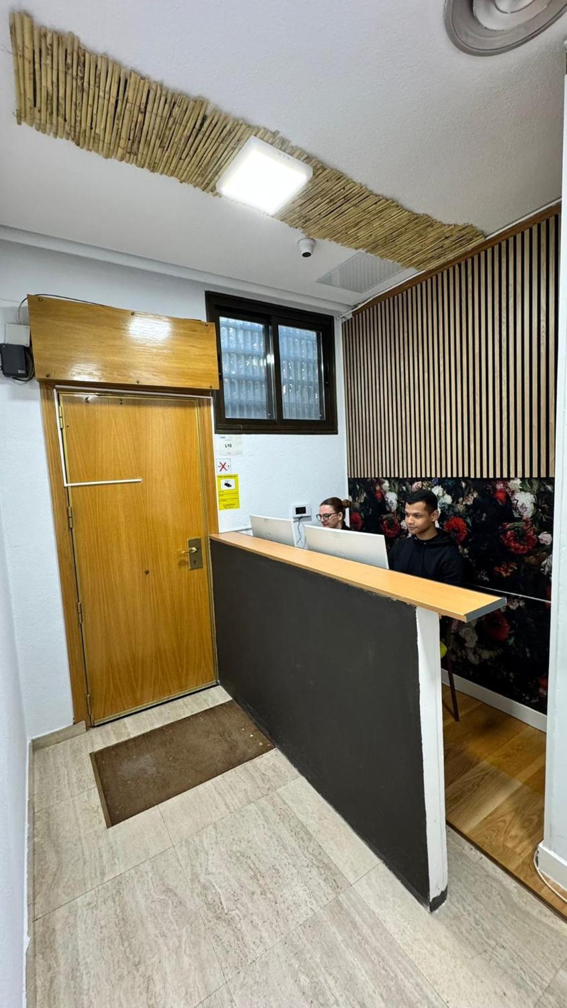 Hostel Puerta Del Angel Μαδρίτη Εξωτερικό φωτογραφία